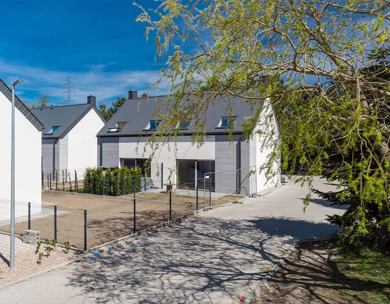 Nad Jeziorem Tuchom - Osiedle Domów w zabudowie bliźniaczej